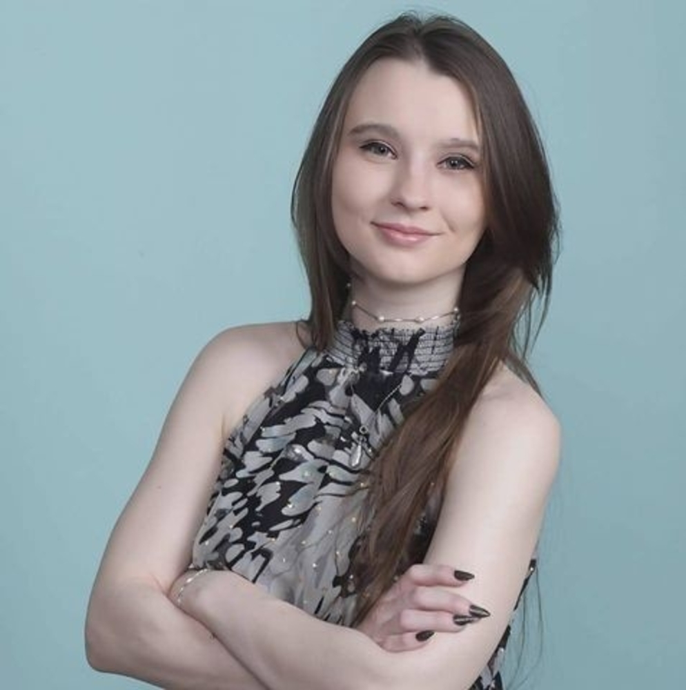 Meet your Posher, Elizabeth